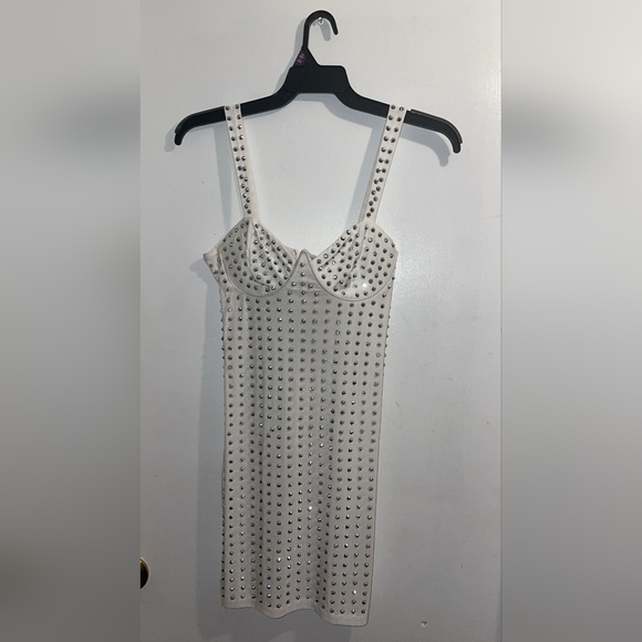 White Fashion Nova size large dress - Picture 6 of 6